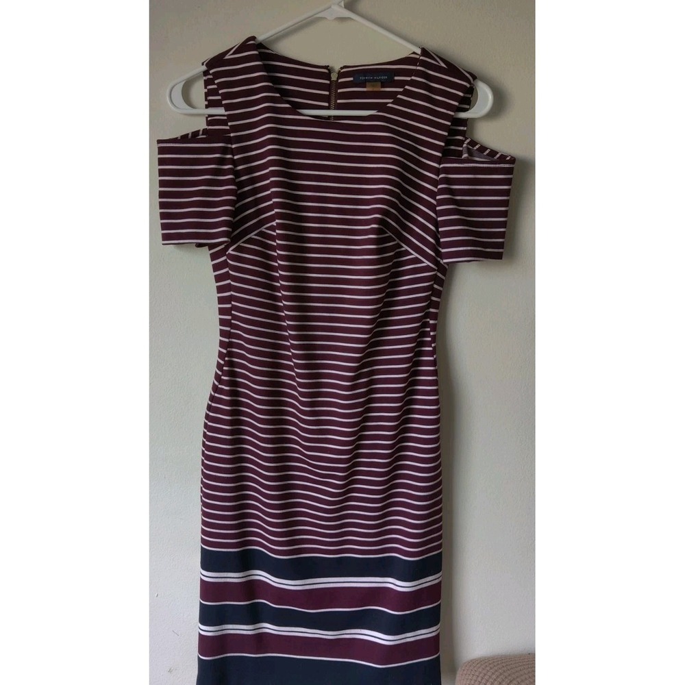 Tommy Hilfiger Burgundy/White/Navy Striped Cold-Shoulder Sheath Dress Size‎ 2